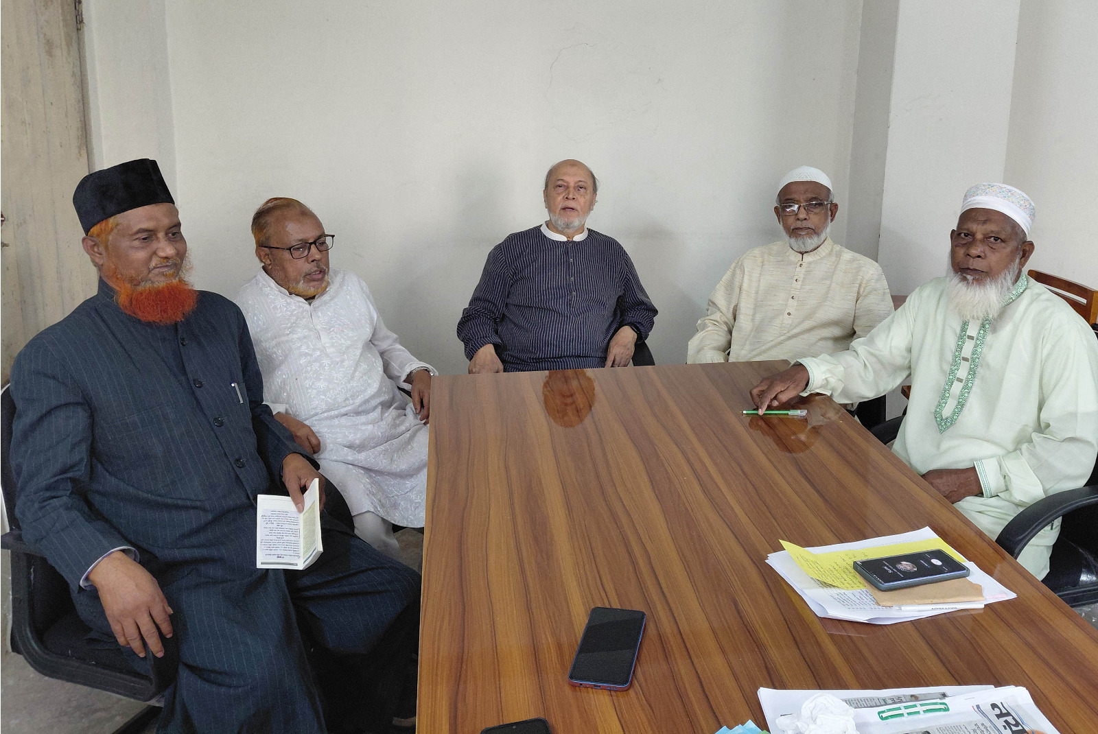 সকল প্রাথমিক বিদ্যালয় ধর্ম শিক্ষক নিয়োগ এবং উচ্চ মাধ্যমিকে  হেড মাওলানা এবং শিক্ষার সকল শাখায়  ইসলাম ও নৈতিক শিক্ষা বাধ্যতামূলক  করার দাবি বিশ্ববিদ্