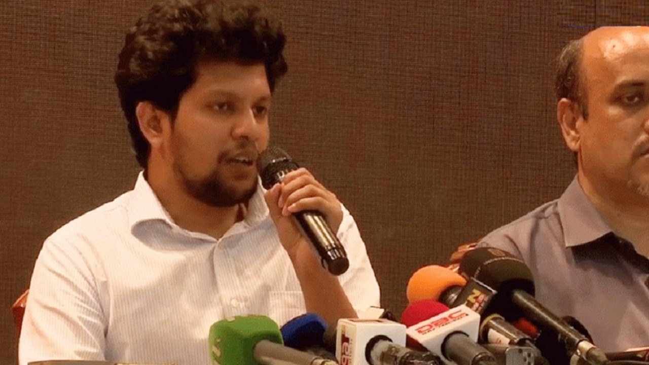 বিএনপি ও জামায়াতের সঙ্গে আলোচনার বিষয়ে যা জানালেন মাহফুজ আলম বিএনপি ও জামায়াতের সঙ্গে আলোচনার বিষয়ে যা জানালেন মাহফুজ আলম