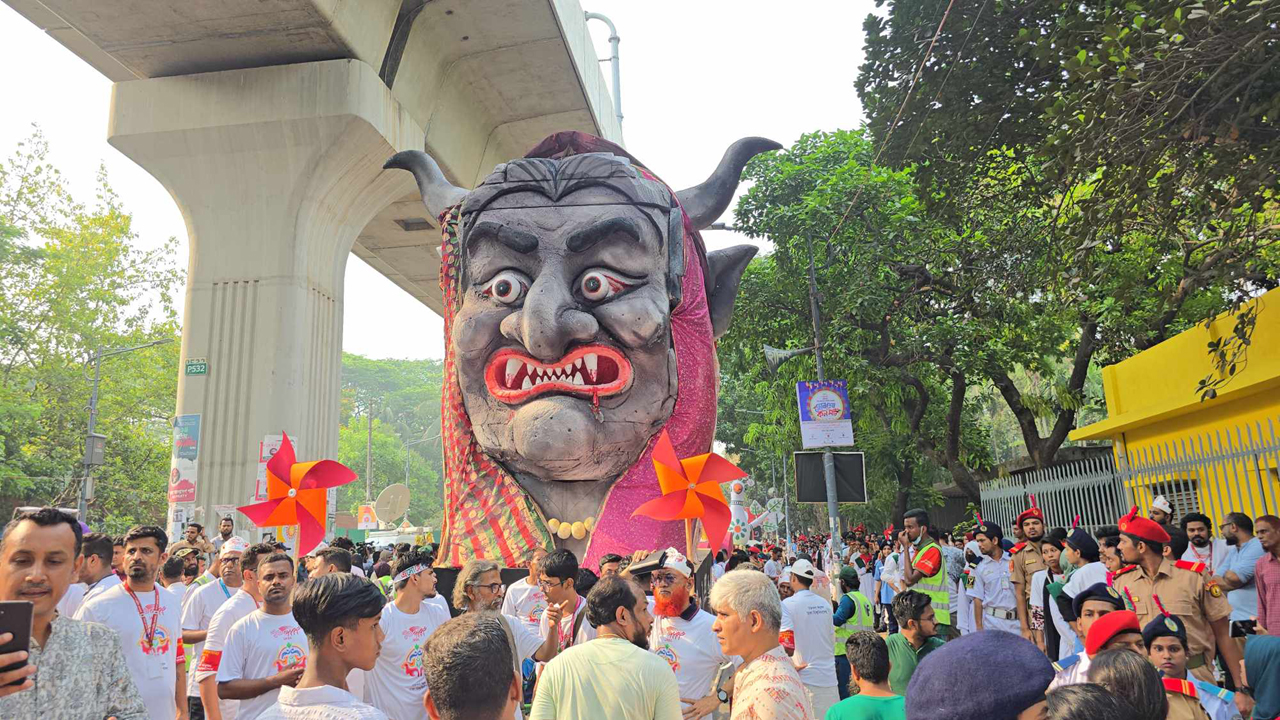 ‘আপা ফিরে আসলেন আরও ভয়ংকর রূপে!’