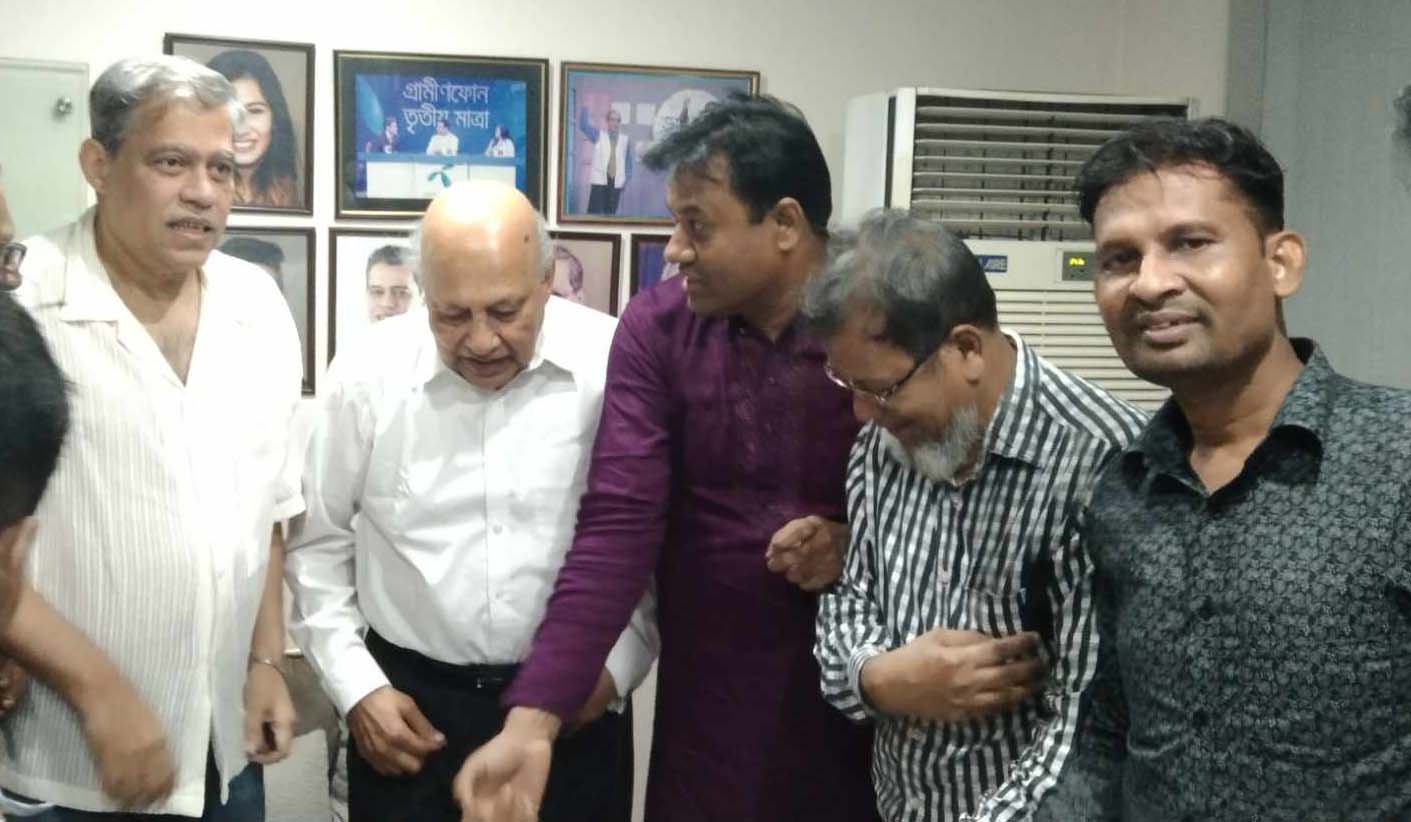 নড়াইলে দুই মাদক ব্যবসায়ী গ্রেফতার