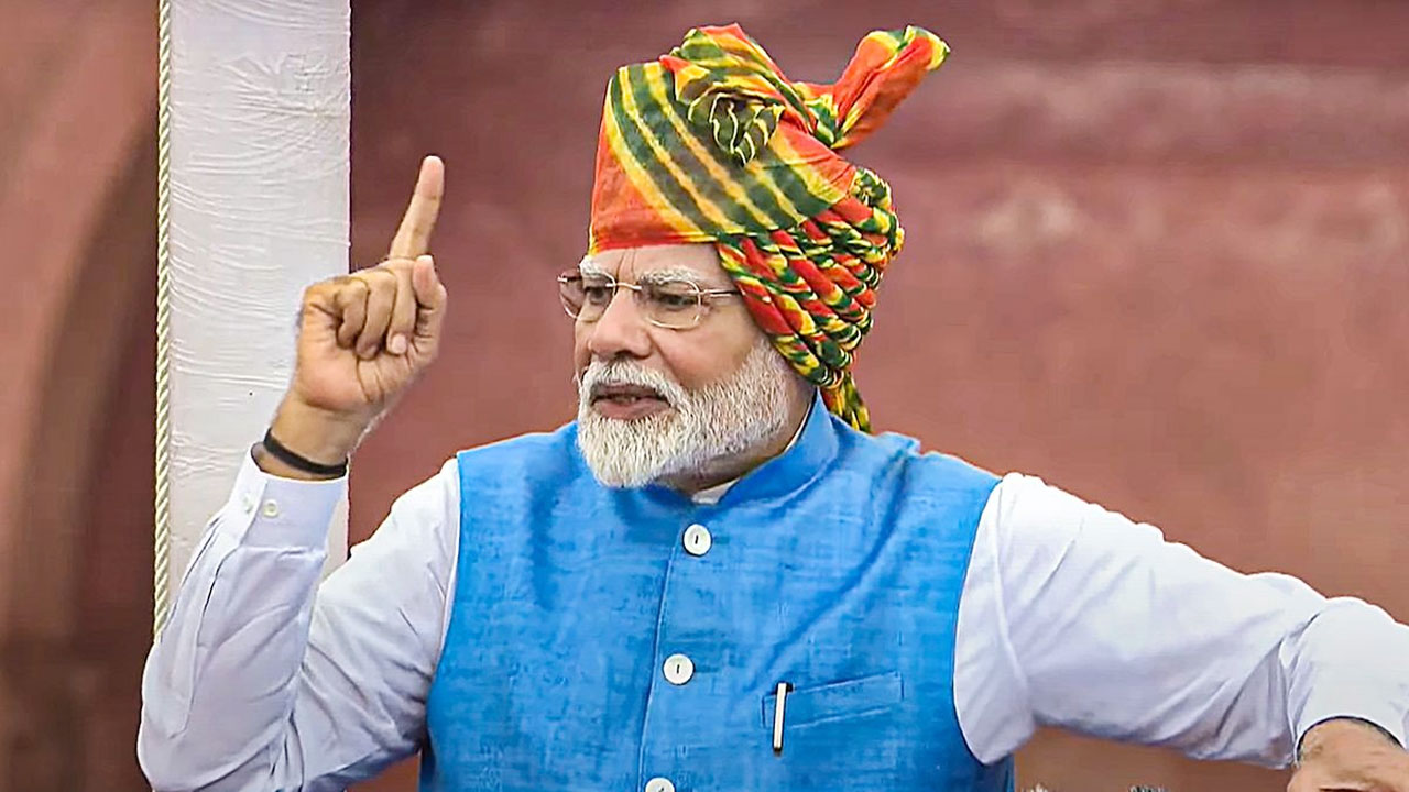 বাংলাদেশ নিয়ে উদ্বিগ্ন ১৪০ কোটি ভারতীয় : মোদি