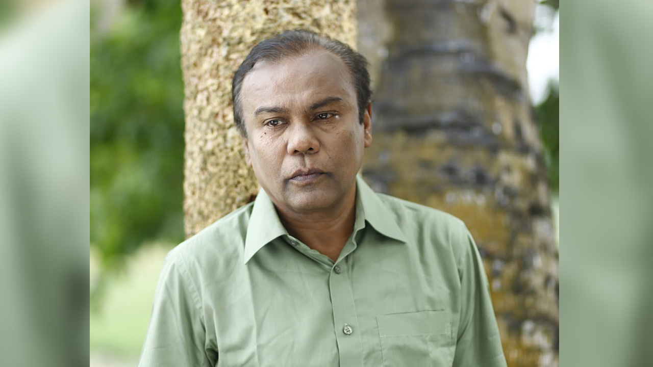 অনেক গ্রুপ আছে চাইলে কেউ বের হতে পারে না