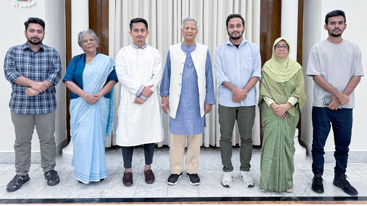 মাঝ-আকাশে কী ঘটেছিল সিঙ্গাপুর এয়ারলাইন্সের ফ্লাইটে?