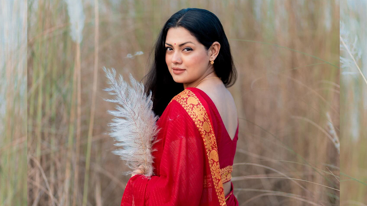 শেষ লগ্নে কাশবনে ধরা দিলেন তিশা
