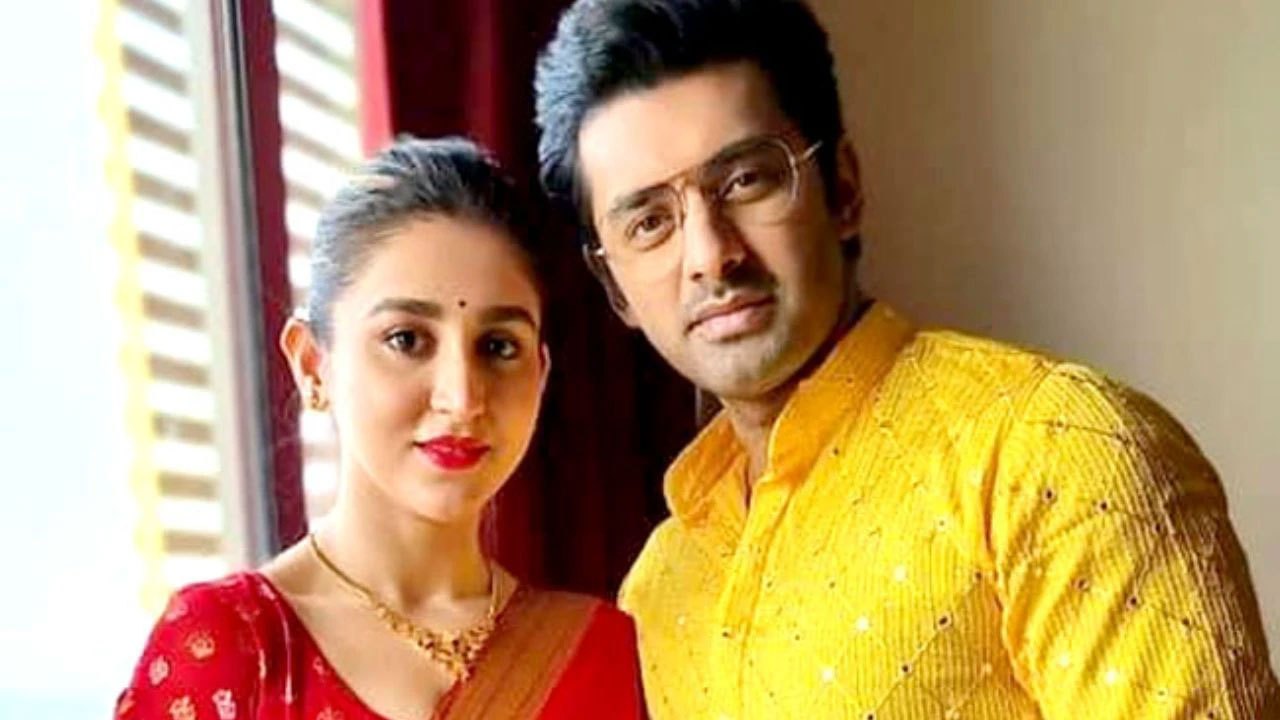 প্রেমিকার সঙ্গে নতুন ইনিংস শুরু অঙ্কুশের