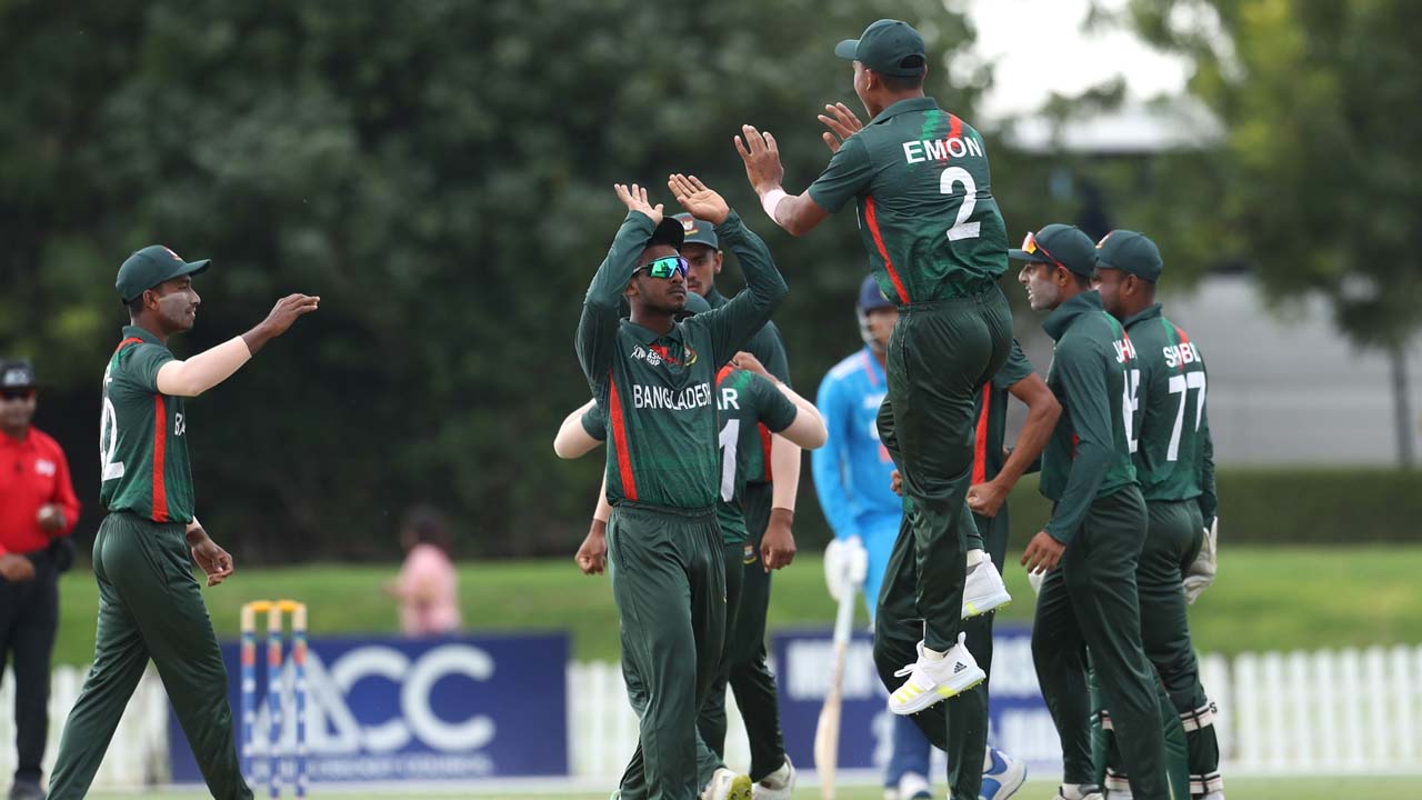 ভারতকে বিদায় করে ফাইনালে বাংলাদেশ
