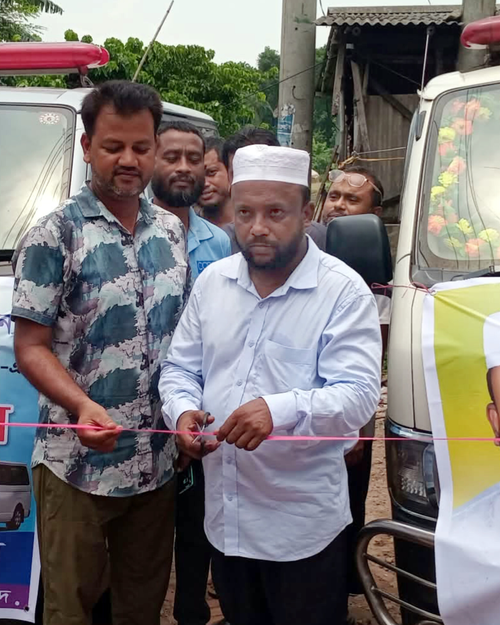 নির্বাচনের আগেই মানবসেবার নজির: কাশিপুরে বিনামূল্যে অ্যাম্বুলেন্স সেবা চালু করলেন আতিকুল ইসলাম