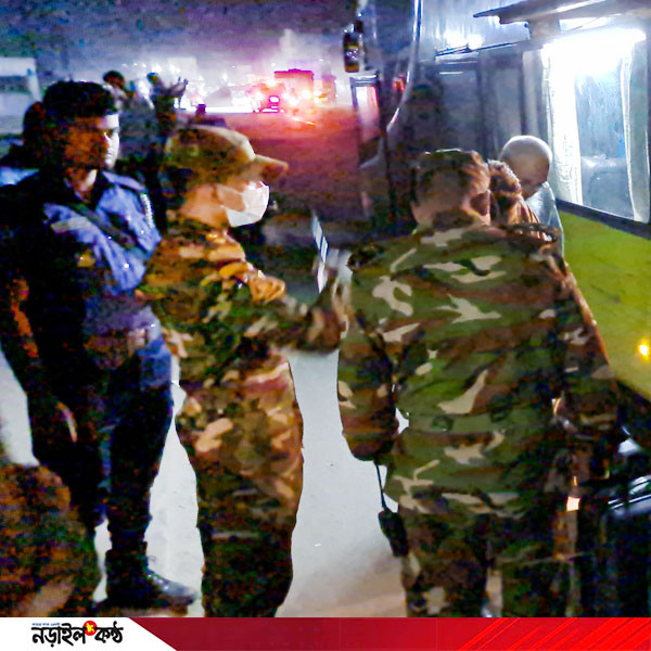 নড়াইলে যৌথ বাহিনীর চেকপোস্ট অভিযান: ১৪ মামলা, ১১ মোটরসাইকেল আটক