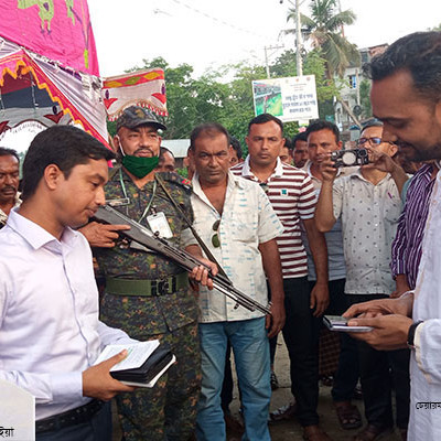নড়াইল সদরে নির্বাচন আচরণবিধি ভঙ্গের দায়ে চেয়ারম্যান প্রার্থীকে জরিমানা