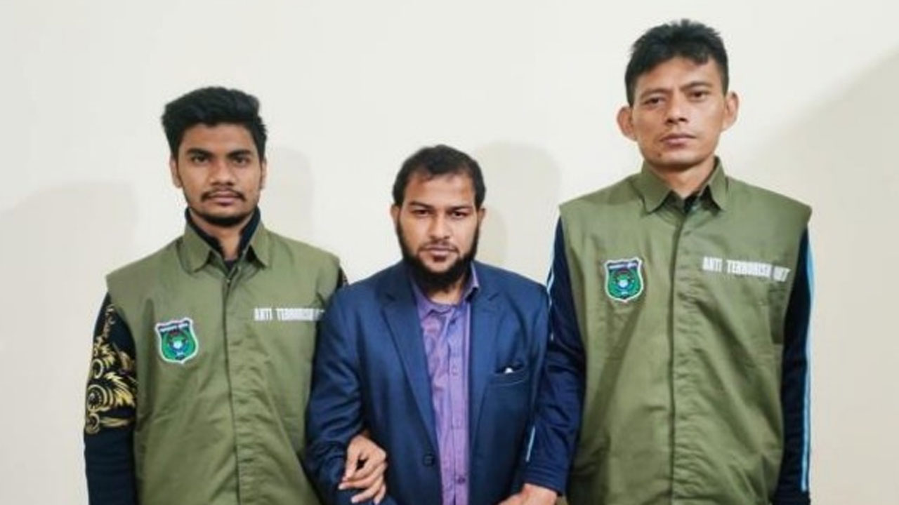 ৮ বছর ধরে পলাতক হিযবুত তাহরীর সদস্য গ্রেপ্তার