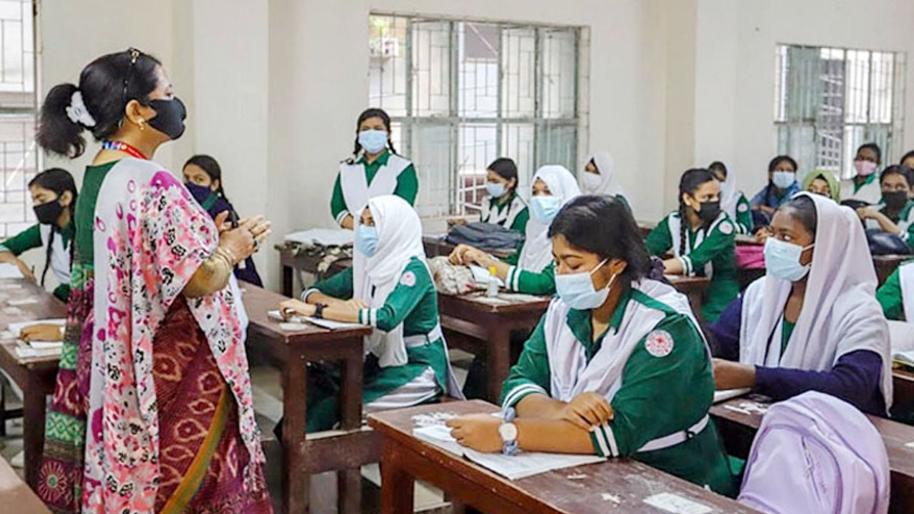 ১৮তম শিক্ষক নিবন্ধনের আবেদন শুরু