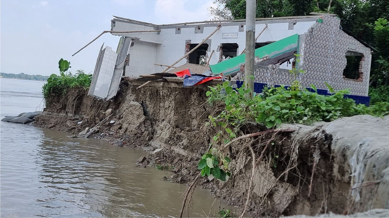 নদীভাঙন, মানুষের কান্না ও আমাদের আত্মোপলব্ধির নির্মম বাস্তবতা
