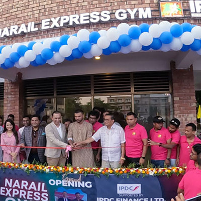 নড়াইলে অত্যাধুনিক ফিটনেস সেন্টারের উদ্বোধন করলেন মাশরাফী