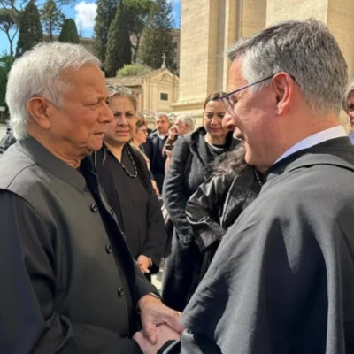 ড. ইউনূসের কালো কুর্তার রহস্য উন্মোচন করলেন প্রেস সচিব