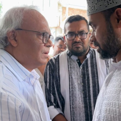 সন্তানদের কবরে যেন আর কারও দাফন না হয়, বাবার আকুতি