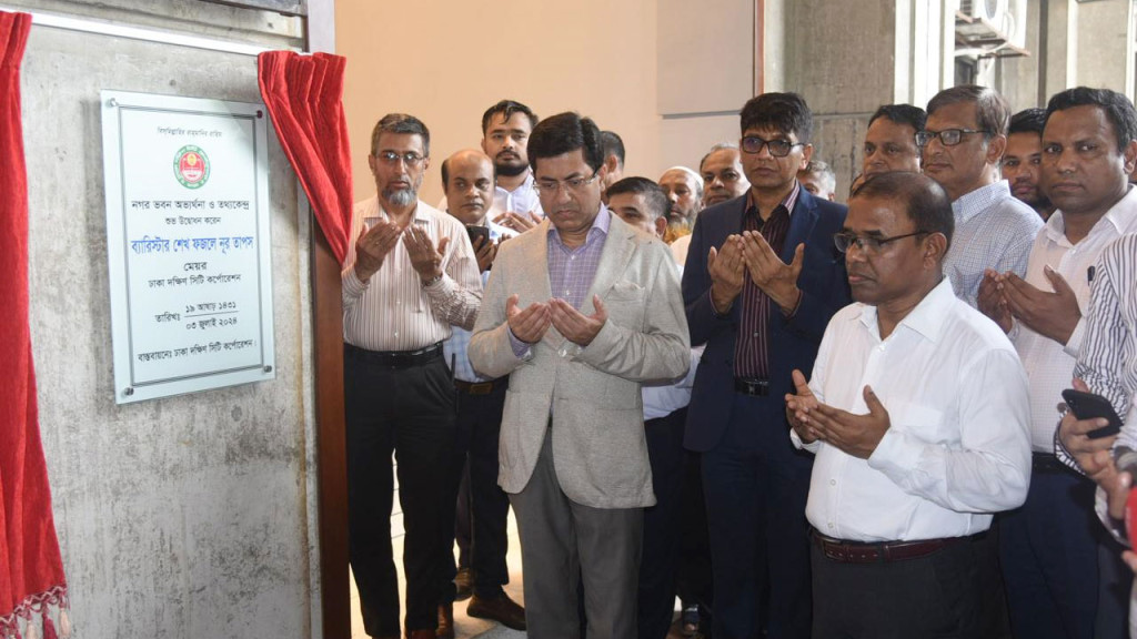 ৪১ বাউন্ডারি, ২৮৭ রান– হায়দরাবাদ ভাঙলো যত রেকর্ড