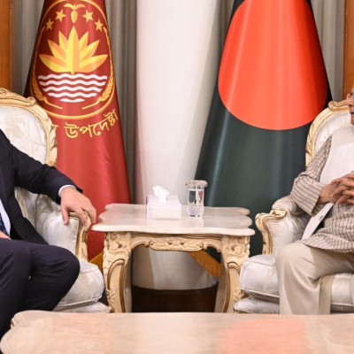 তুর্কি সংসদীয় প্রতিনিধিদলের সঙ্গে প্রধান উপদেষ্টার বৈঠক