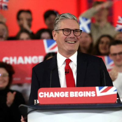 ব্রিটেনে লেবার পার্টির নিরঙ্কুশ জয়, প্রধানমন্ত্রী হচ্ছেন স্টারমার