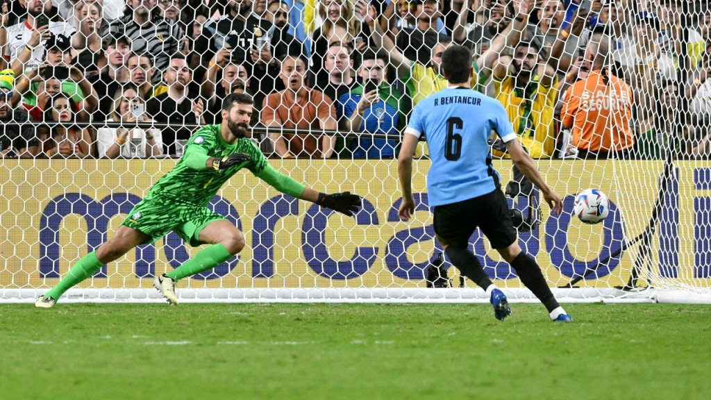 মন্ত্রী-এমপির স্বজনদের ভোট করতে মানা, কঠোর বার্তা শেখ হাসিনার