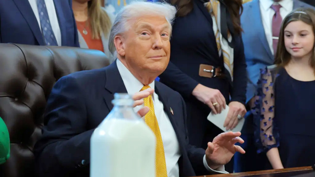 ইরানে বিক্ষোভকারীদের হত্যা-মৃত্যুদণ্ড বন্ধ হয়েছে, দাবি ট্রাম্পের