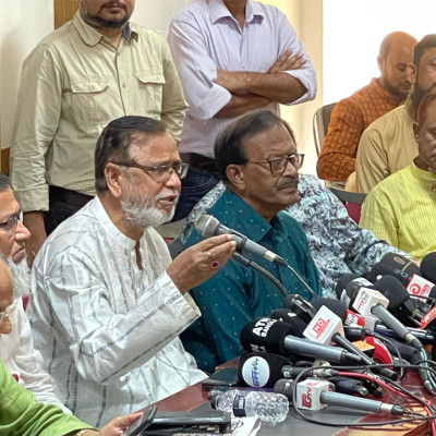 ‘আ.লীগের প্রেতাত্মারা ইউনূস সরকারকে ট্রাফিক জ্যামে ফেলেছে’