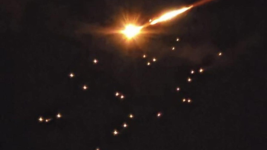 ইরানের মিসাইল হামলায় ইসরায়েলে একাধিক ভবন ক্ষতিগ্রস্ত