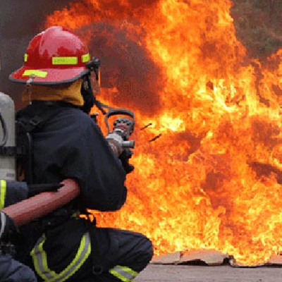 মহাখালীতে আবাসিক ভবনের আগুন নিয়ন্ত্রণে