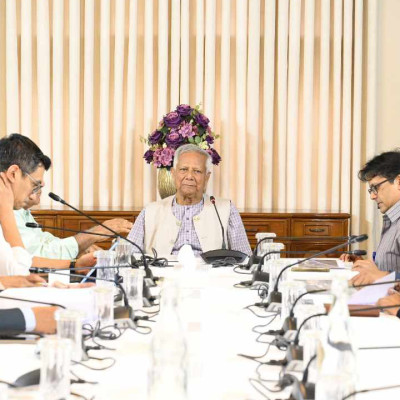 চট্টগ্রাম বন্দরের সক্ষমতা বৃদ্ধির উদ্যোগ ত্বরান্বিত করার নির্দেশ