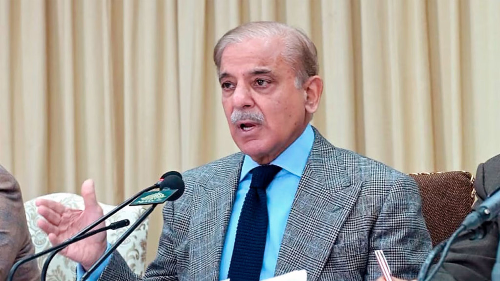 নড়াইল জেলায় ৮মবারের মতো শ্রেষ্ঠ করদাতা হলেন ব্যবসায়ী গিয়াস উদ্দিন খান ডালু