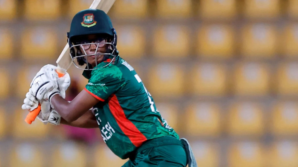 পরীক্ষার আগেই হবু শিক্ষকদের হাতে পৌঁছে যায় উত্তরপত্র