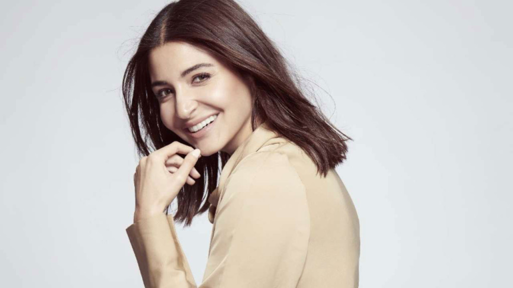 দ্বিতীয় সন্তান জন্মের পর অভিনয় ছাড়বেন আনুশকা?