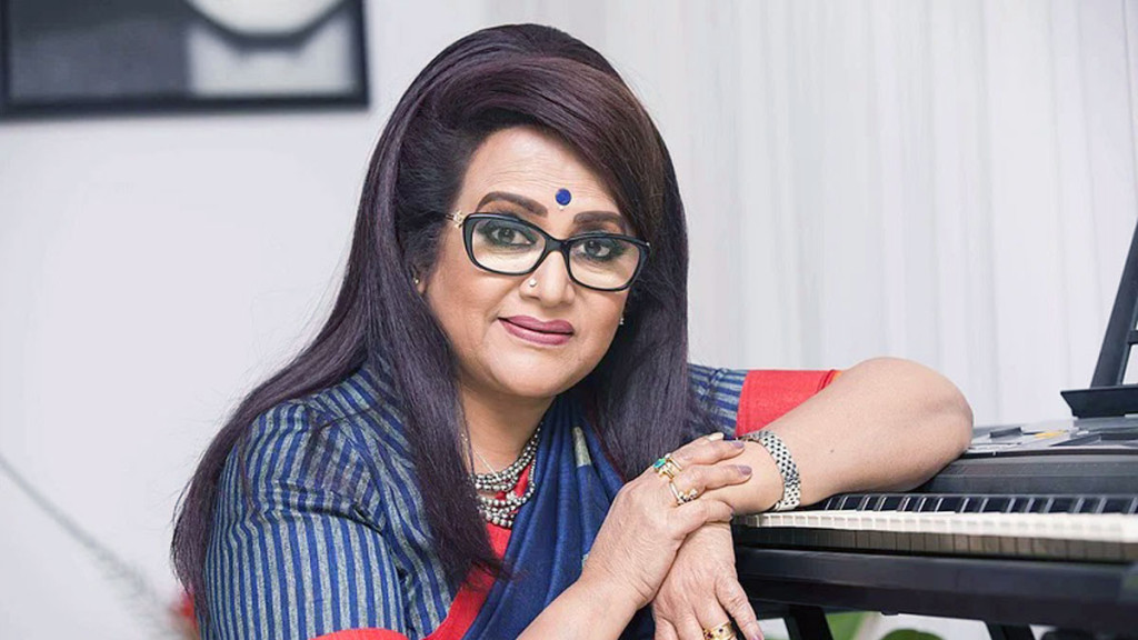 চার দিন পর হাসপাতাল থেকে ফিরলেন ববিতা