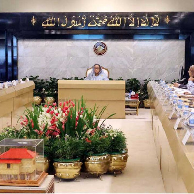 যুক্তরাষ্ট্রে বন্দুক হামলায় ৩ পুলিশ কর্মকর্তাসহ নিহত ৪