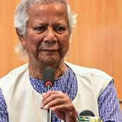 ৭০ বছরে চতুর্থ বিয়ে, অভিনেতার স্ত্রী নিজের মেয়ের থেকেও ছোট!
