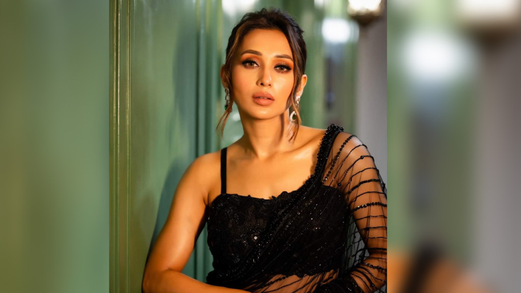 ইউক্রেনে কারাবন্দিরা যোগ দিতে পারবেন সেনাবাহিনীতে, সংসদে বিল পাস