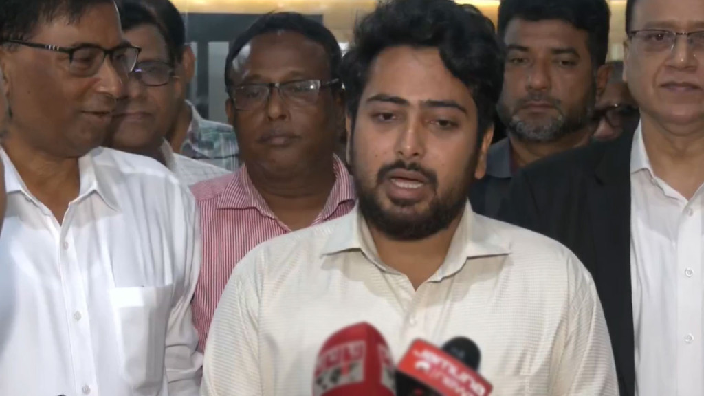 পিটার হাসের জায়গায় ডেভিড মিল, স্বাগত জানাল বাংলাদেশ