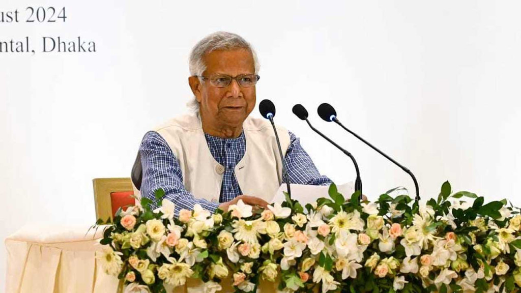 বাড়তি দামেই আটকা ব্রয়লারসহ সব মুরগি, ক্রেতাদের ক্ষোভ