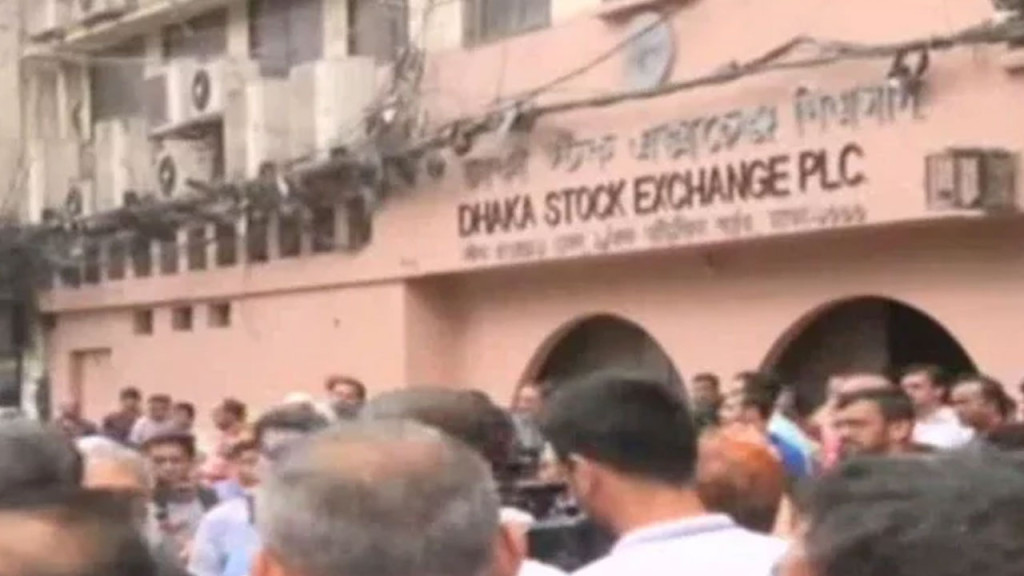 বাবরকে নিয়ে যে পরিকল্পনা গ্যারি কার্স্টেনের