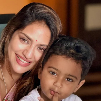 দুই ছেলে আমাকে আগলে রাখে : নুসরাত