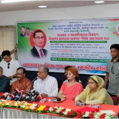 সুস্থ হয়ে হাসপাতাল ছাড়লেন শাহরুখ, থাকবেন আইপিএলের ফাইনালে