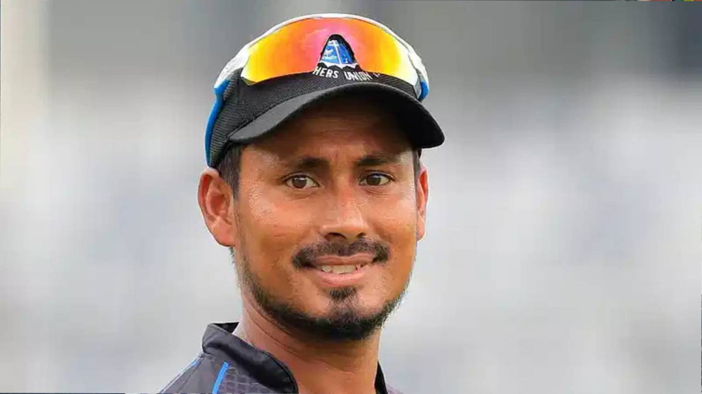 ৬০ জন যাত্রী নিয়ে মোংলায় নৌকাডুবি