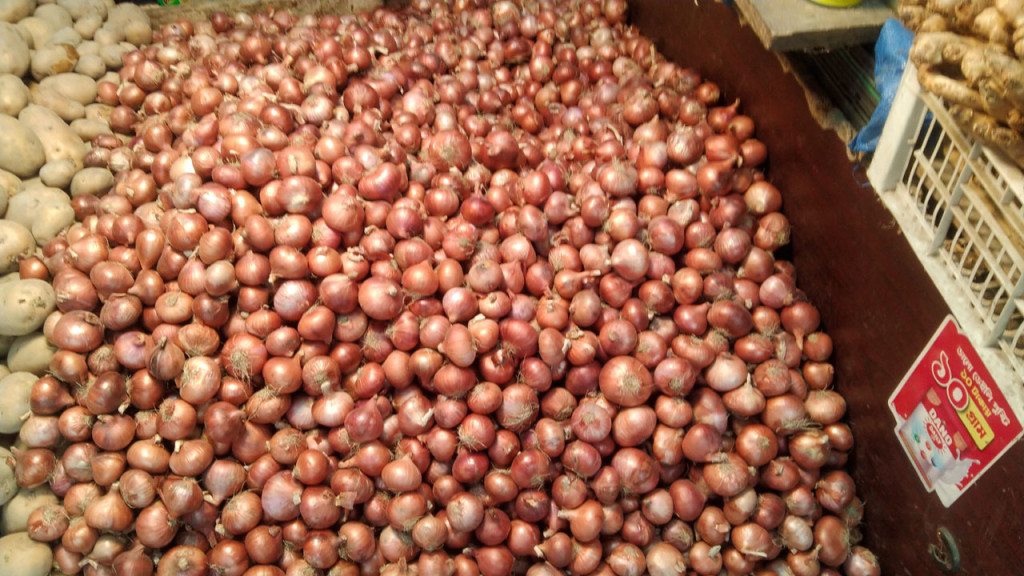 নড়াইলে দিনমজুরের ৬টি গরু চুরি