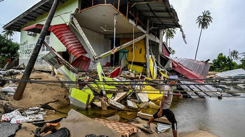 ভারতকে আটকাতে কোন পরিকল্পনায় বাবর আজম
