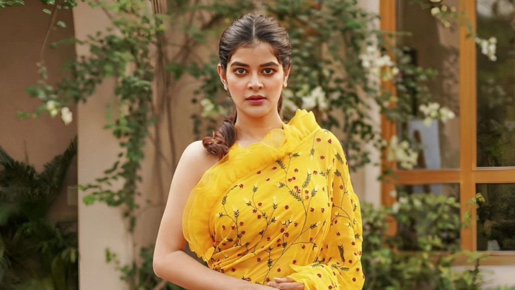 ভাষা দিবসে বিশেষ বার্তা মধুমিতার