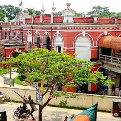 বিত্তশালীদেরকে সুবিধাবঞ্চিত মানুষের পাশে দাঁড়ানোর আহ্বান