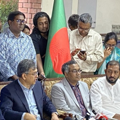 নরসিংদীতে দুপক্ষের সংঘর্ষে পুলিশ কর্মকর্তাসহ ৫ জন গুলিবিদ্ধ