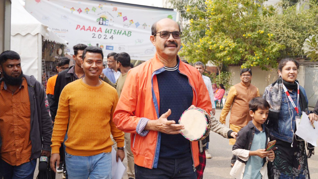 আমরা এখন ইন্টারনেটে ব্যস্ত হয়ে পড়েছি : মেয়র আতিক