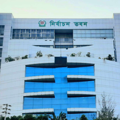 বিভিন্ন আসনের প্রার্থীর বিরুদ্ধে মামলার নির্দেশ ইসির