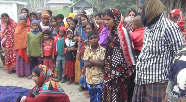 নড়াইলে যাত্রীবাহী বাসের চাকায় পিষ্ট নারী