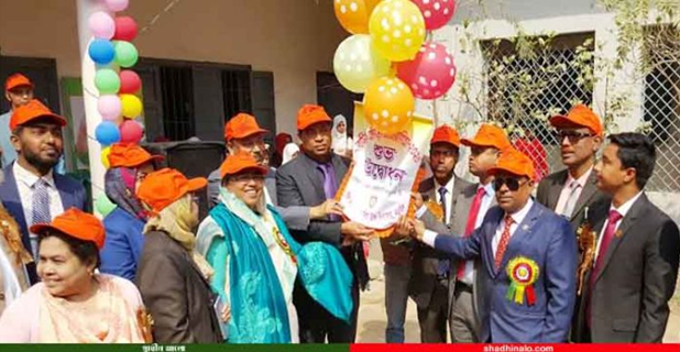 নড়াইলে বার্ষিক ক্রীড়া প্রতিযোগিতার উদ্বোধন